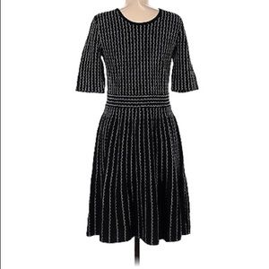 SAKS FIFTH AVENUE A-Line Back and White Knit Dress Medium